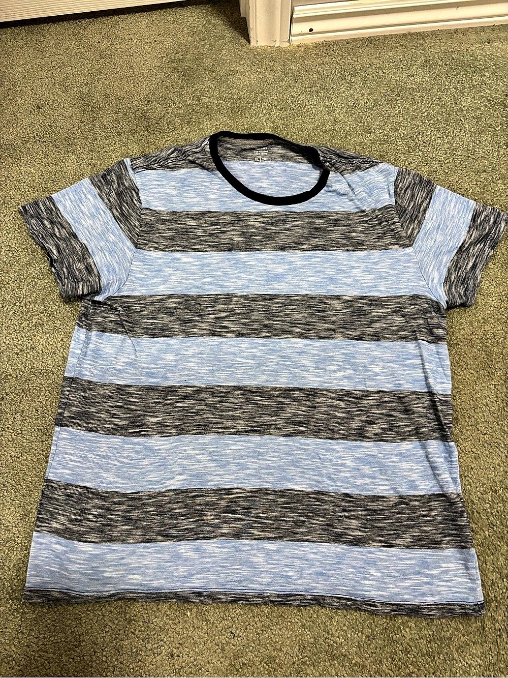 Old Navy Striped Short Sleeve Tee in Blue & Gray
